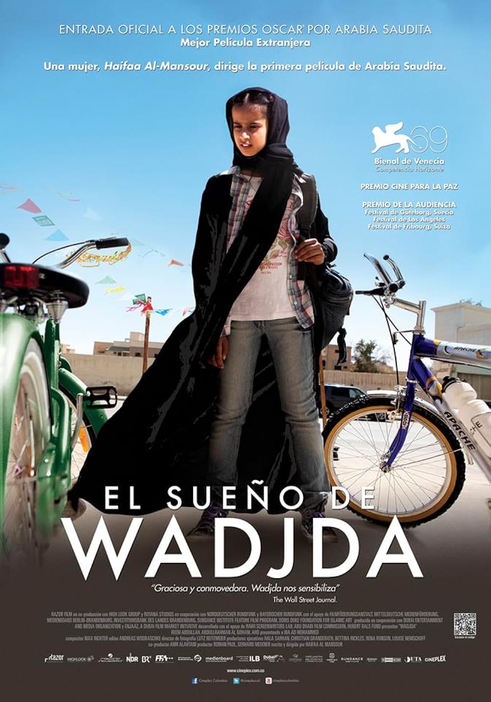 少女は自転車にのっての画像