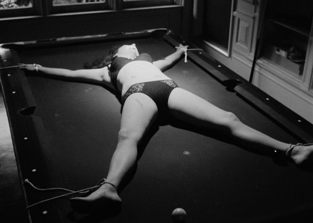 Satan's Bed（原題）の画像