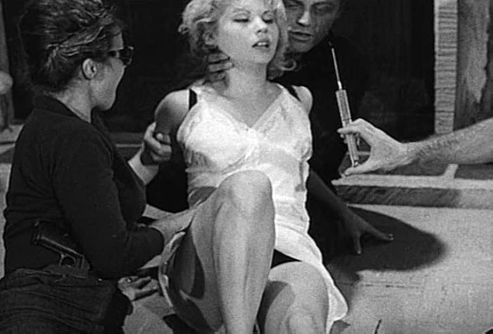 Satan's Bed（原題）の画像