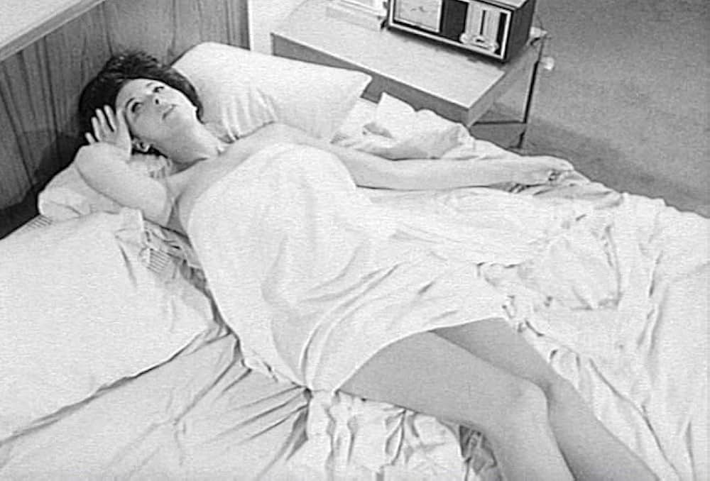 Satan's Bed（原題）の画像