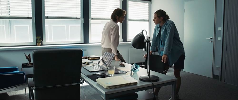 American Sweatshop（原題）の画像