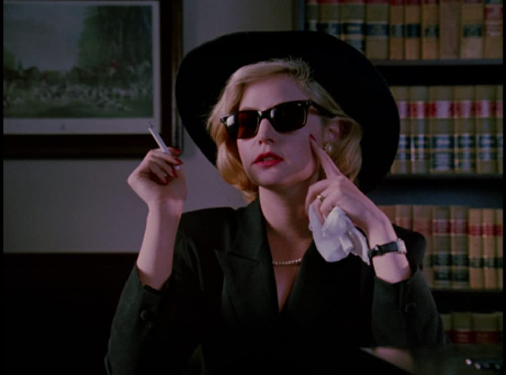 悪女の構図の画像