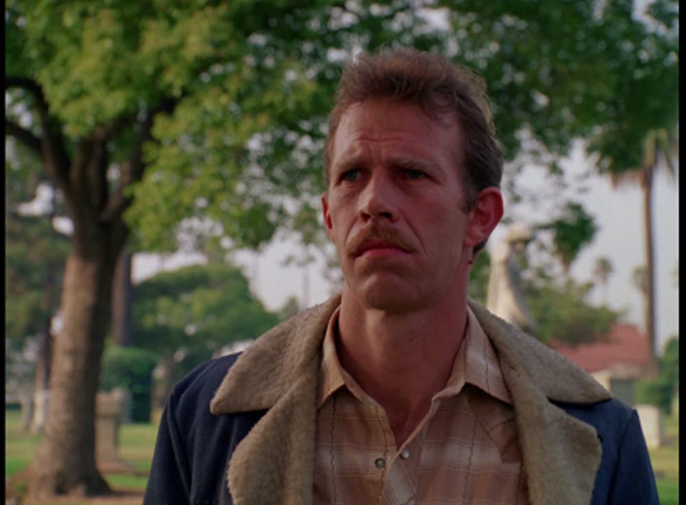 悪女の構図の画像