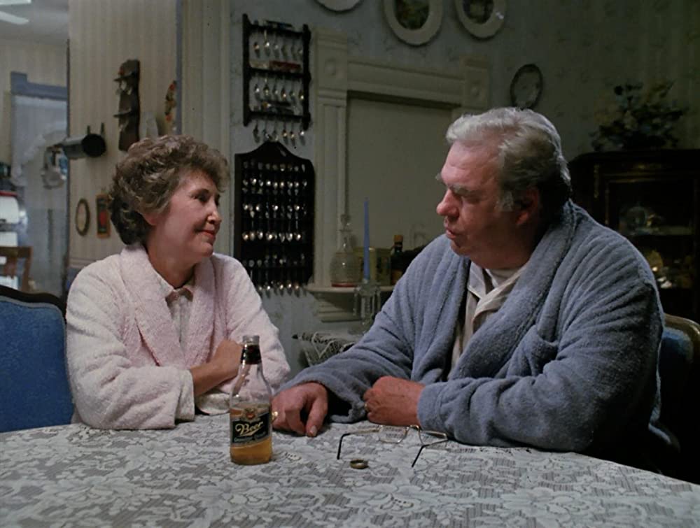 悪女の構図の画像