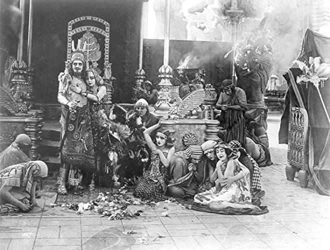 イントレランスの画像