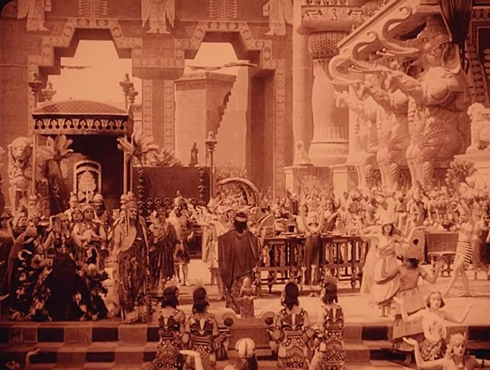 イントレランスの画像