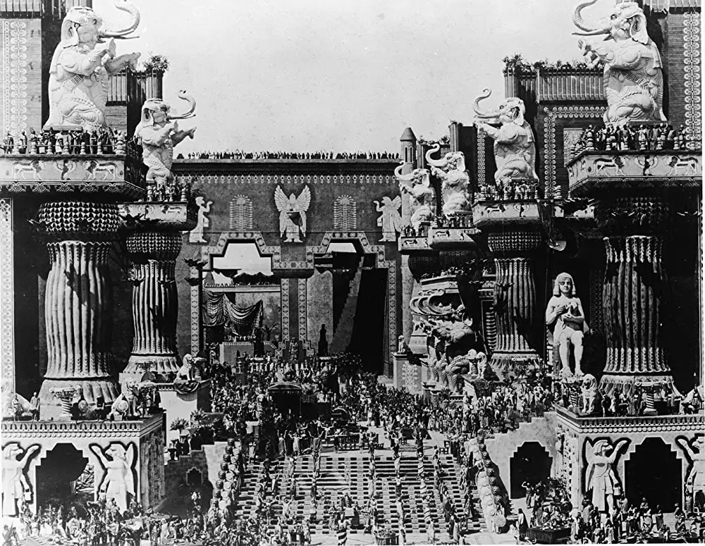 イントレランスの画像