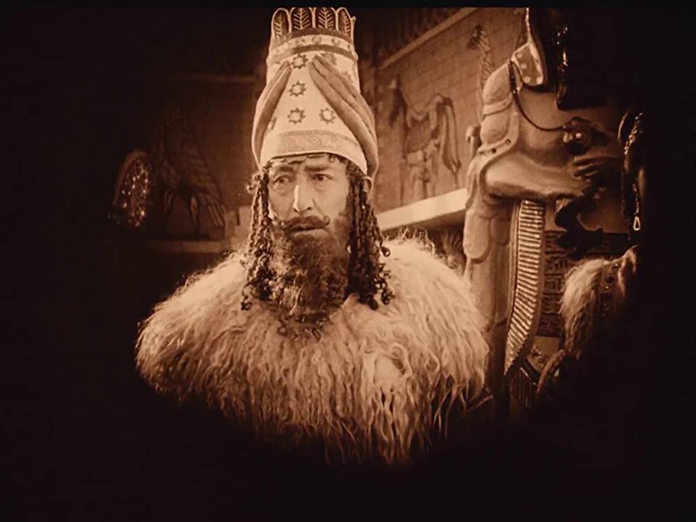 教授と美女の画像