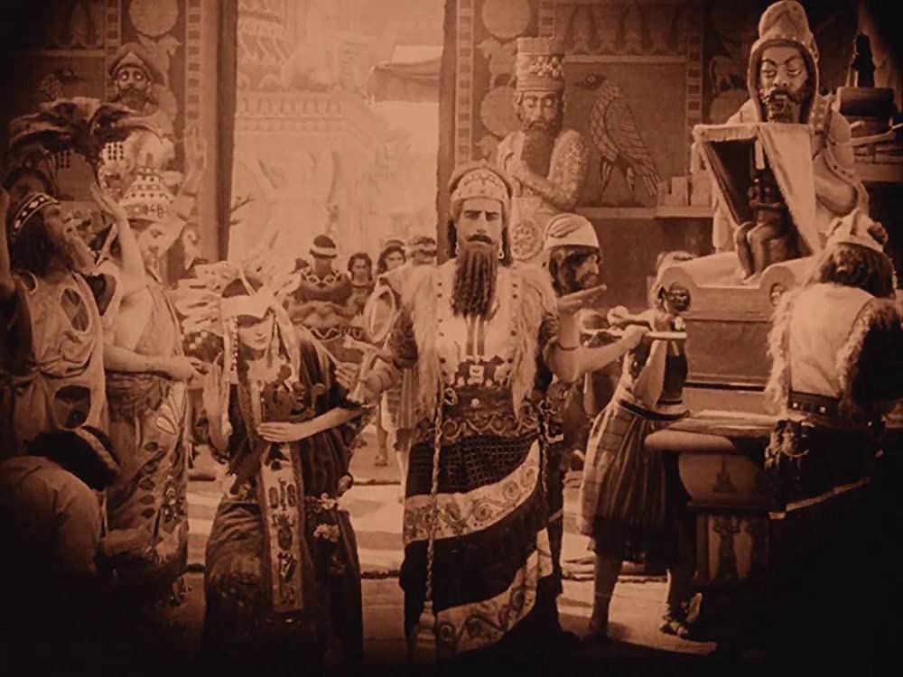 教授と美女の画像