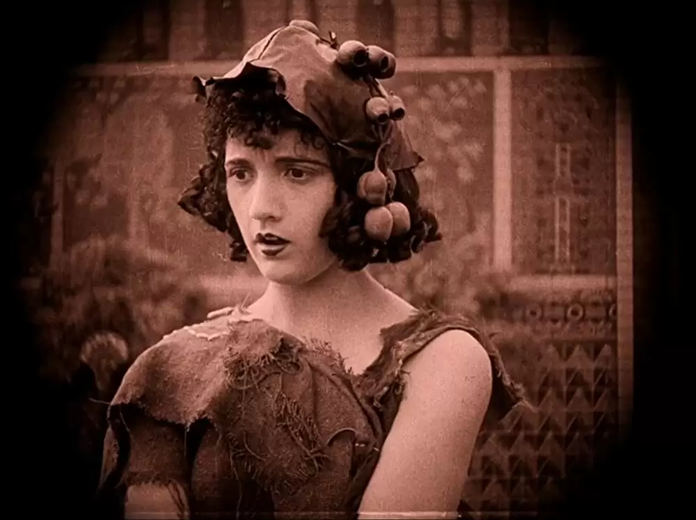 イントレランスの画像