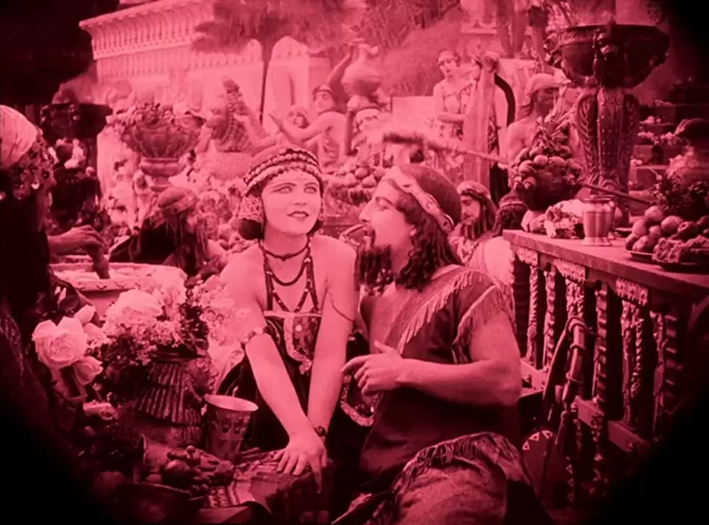 イントレランスの画像