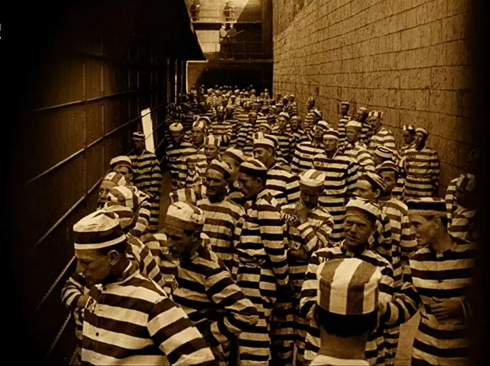 イントレランスの画像