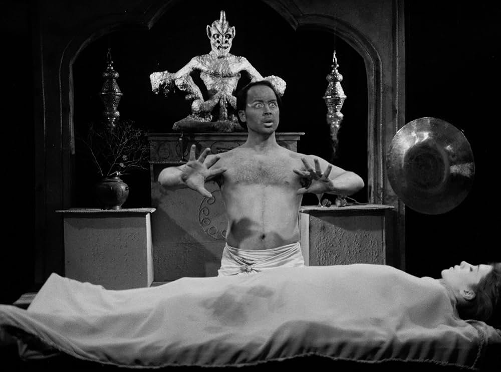 Scare Their Pants Off!（原題）の画像