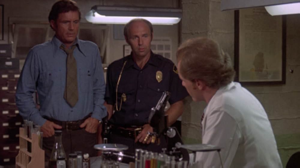 Man on a Swing（原題）の画像