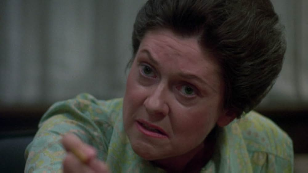 Man on a Swing（原題）の画像