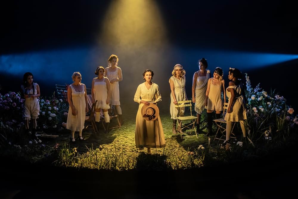 ナショナル・シアター・ライブ「ウォレン夫人の職業」の画像