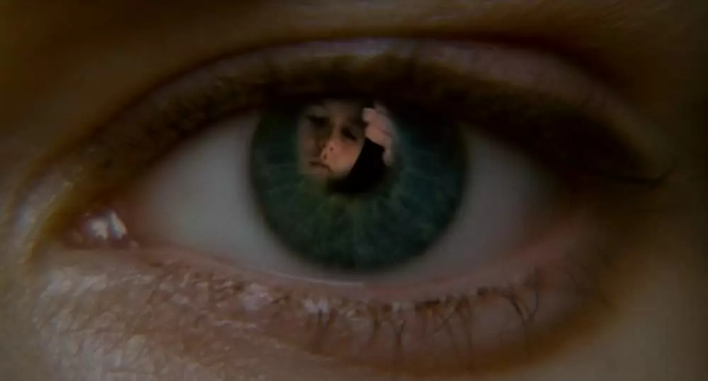 毛皮のエロス ダイアン・アーバス 幻想のポートレートの画像