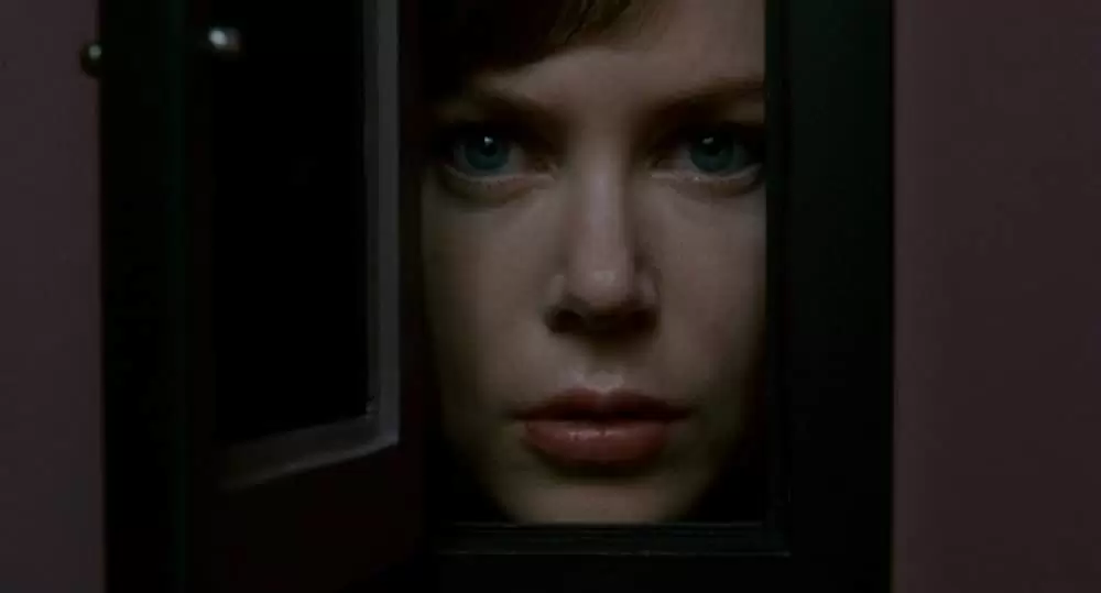 毛皮のエロス ダイアン・アーバス 幻想のポートレートの画像