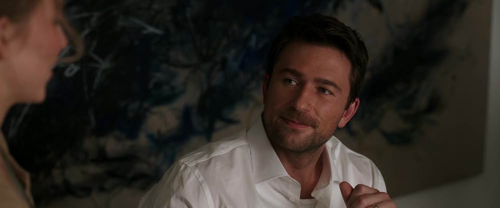 The Housemaid（原題）の画像