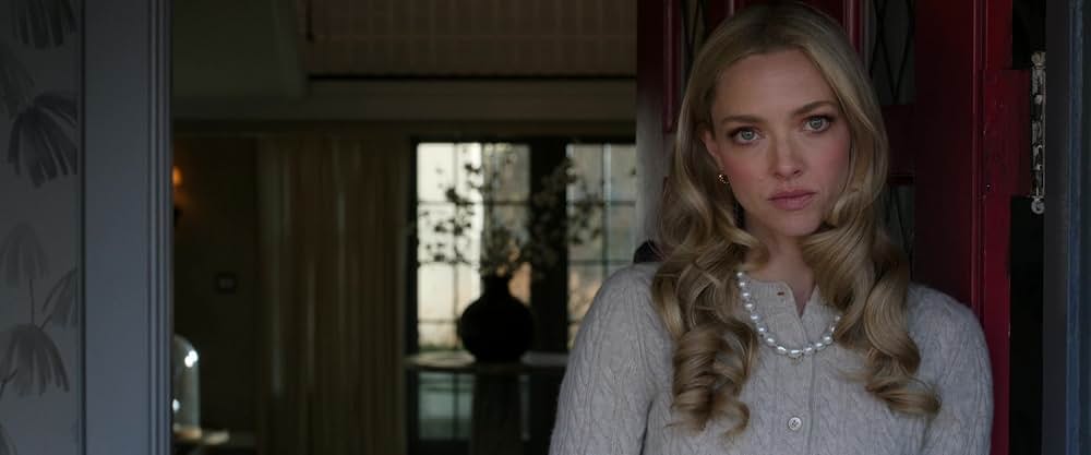 The Housemaid（原題）の画像