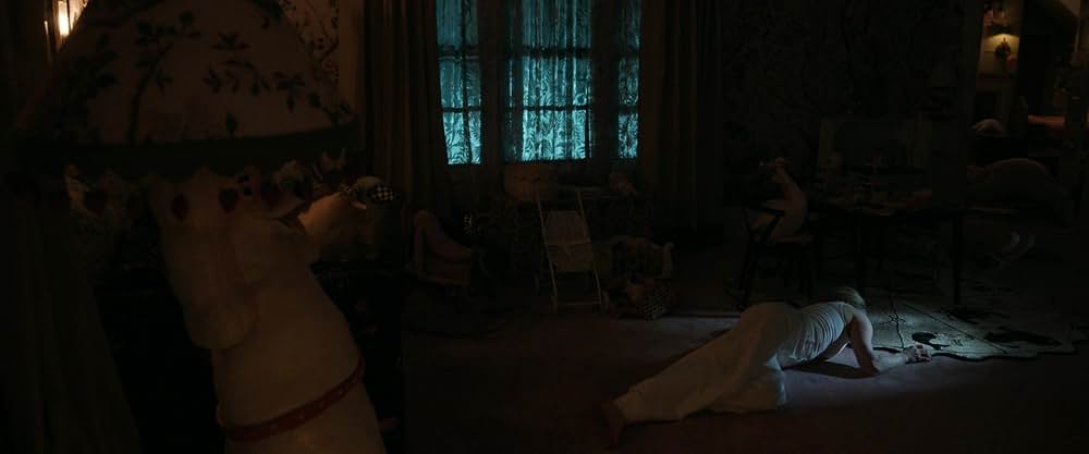 The Housemaid（原題）の画像