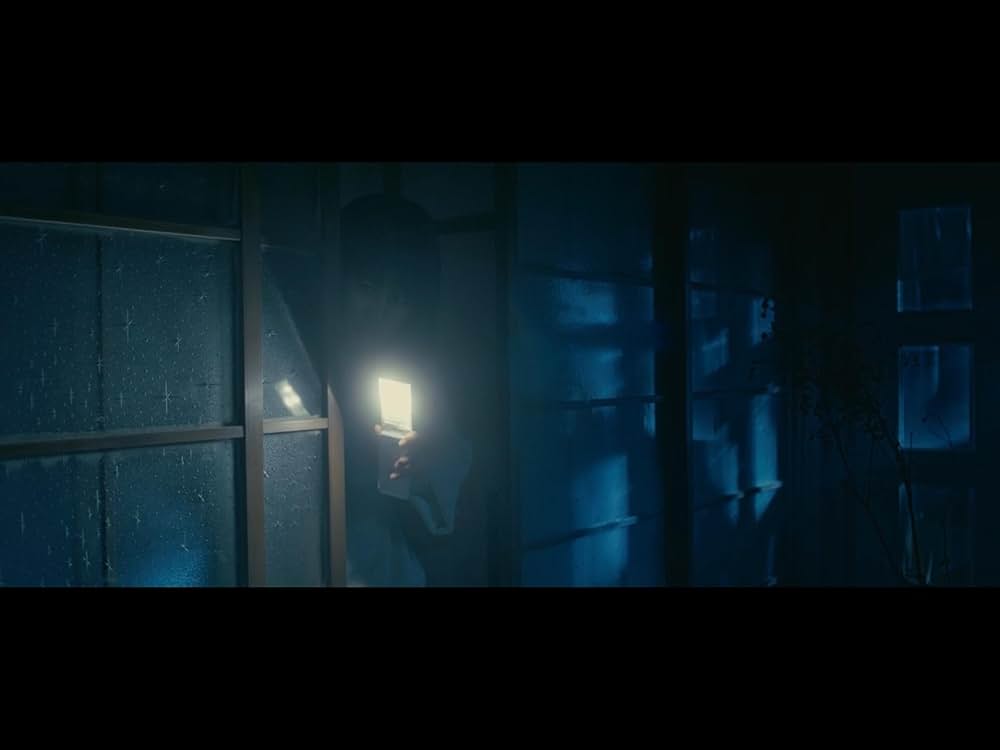 クロユリ団地の画像