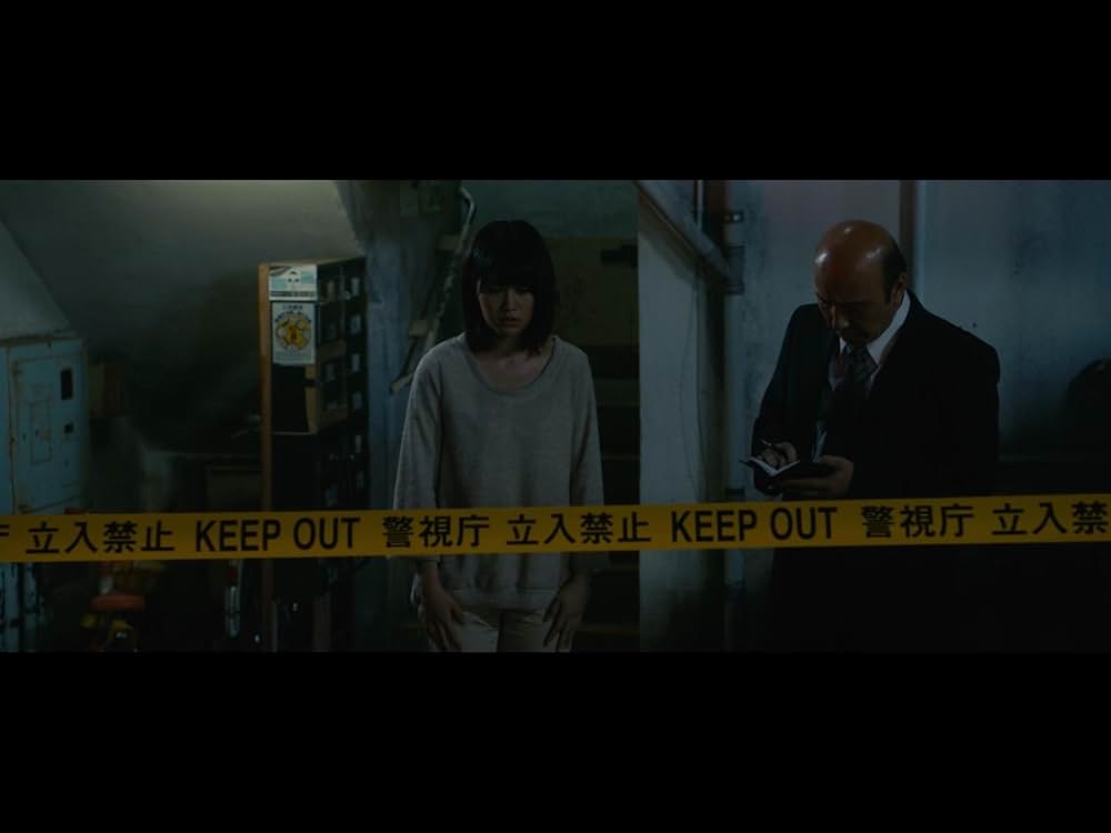 クロユリ団地の画像