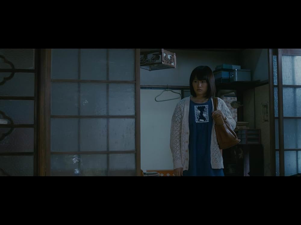 クロユリ団地の画像