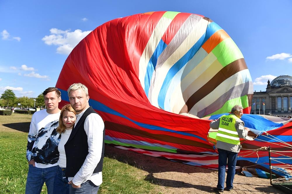 バルーン 奇蹟の脱出飛行の画像