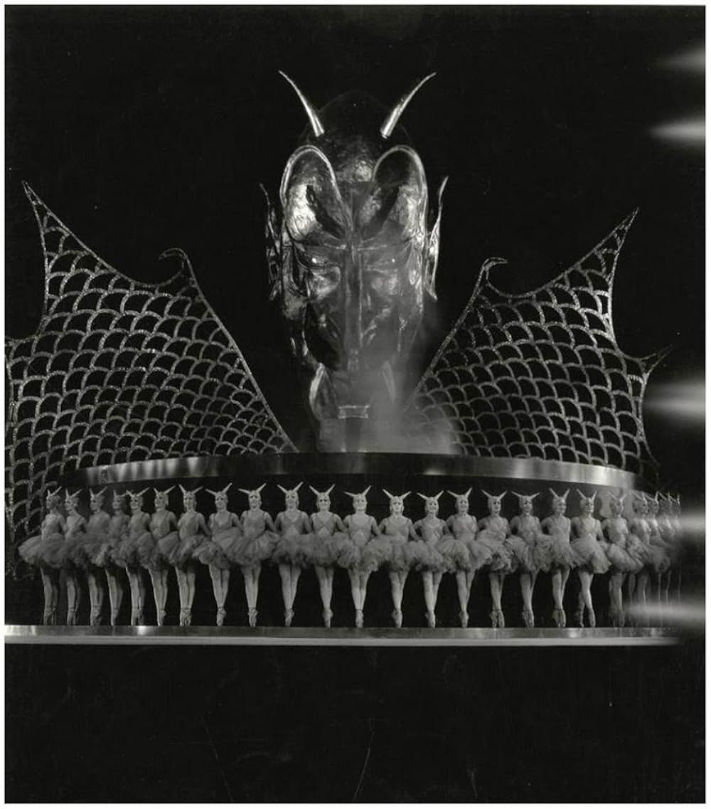 The Devil's Cabaret（原題）の画像