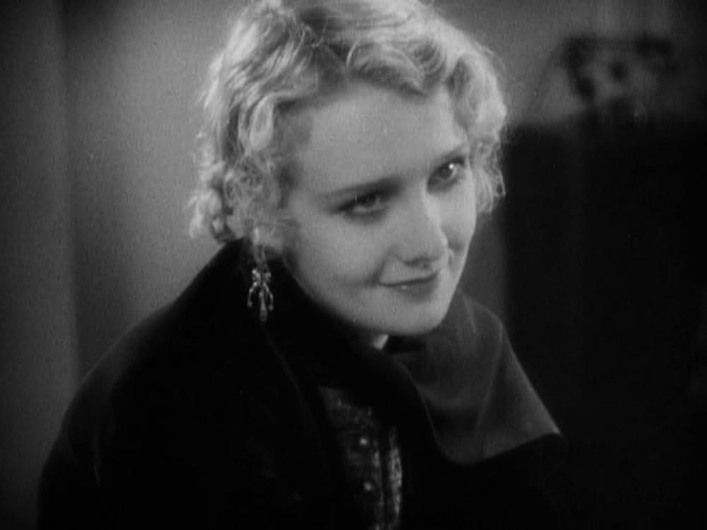 デパートの横顔の画像