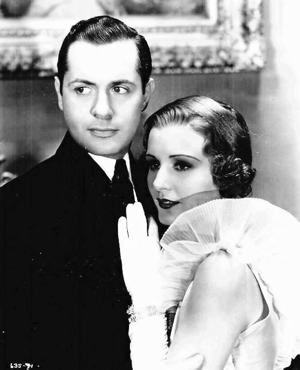 ヘル・ビロウの画像