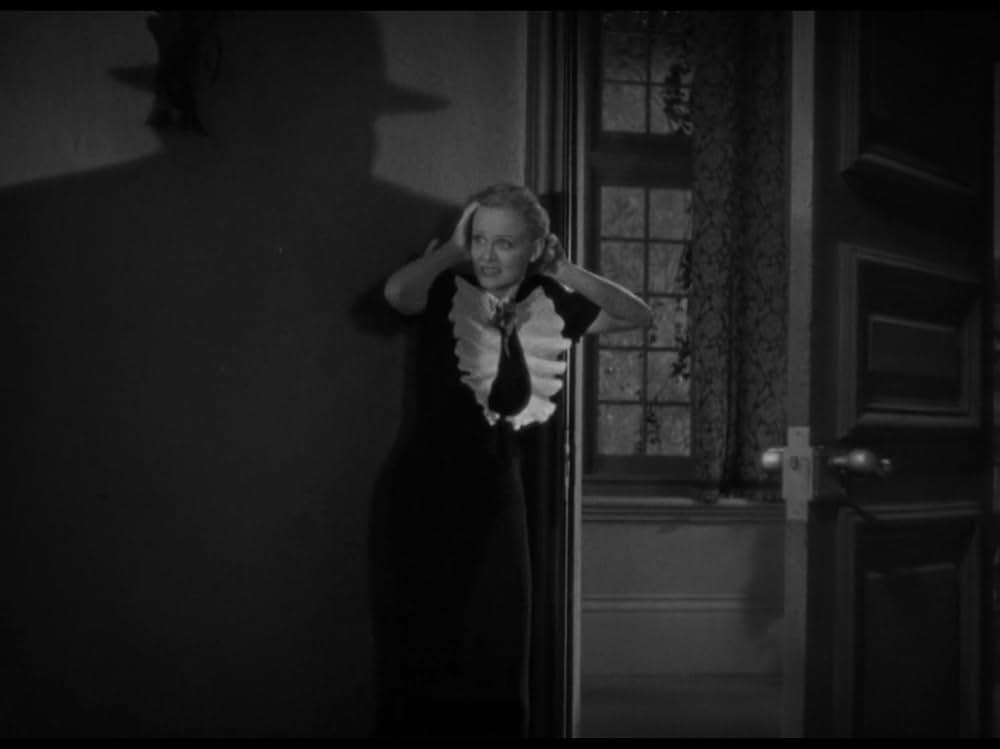 青い部屋の画像