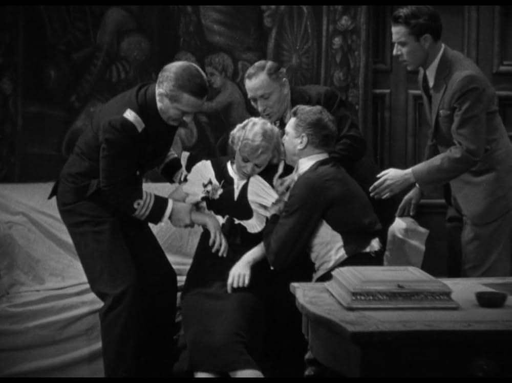 青い部屋の画像