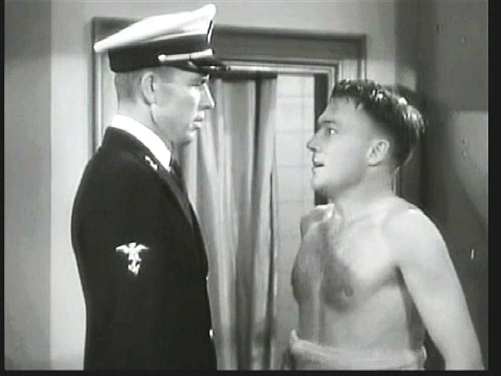 海軍士官候補生の画像