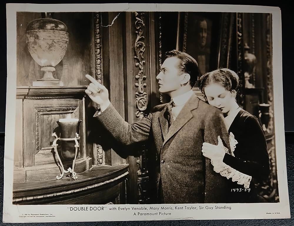 Double Door（原題）の画像