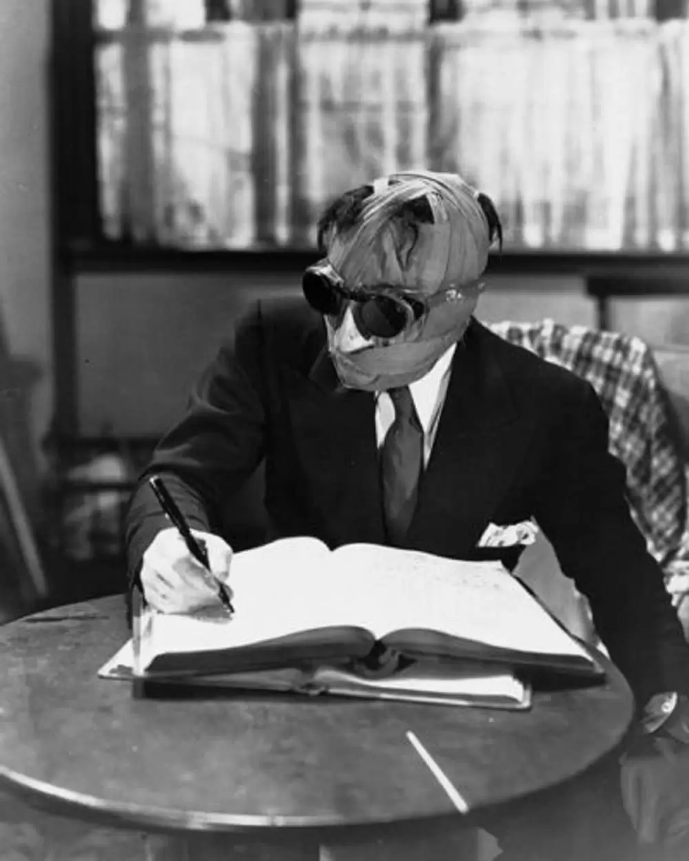 透明人間の画像