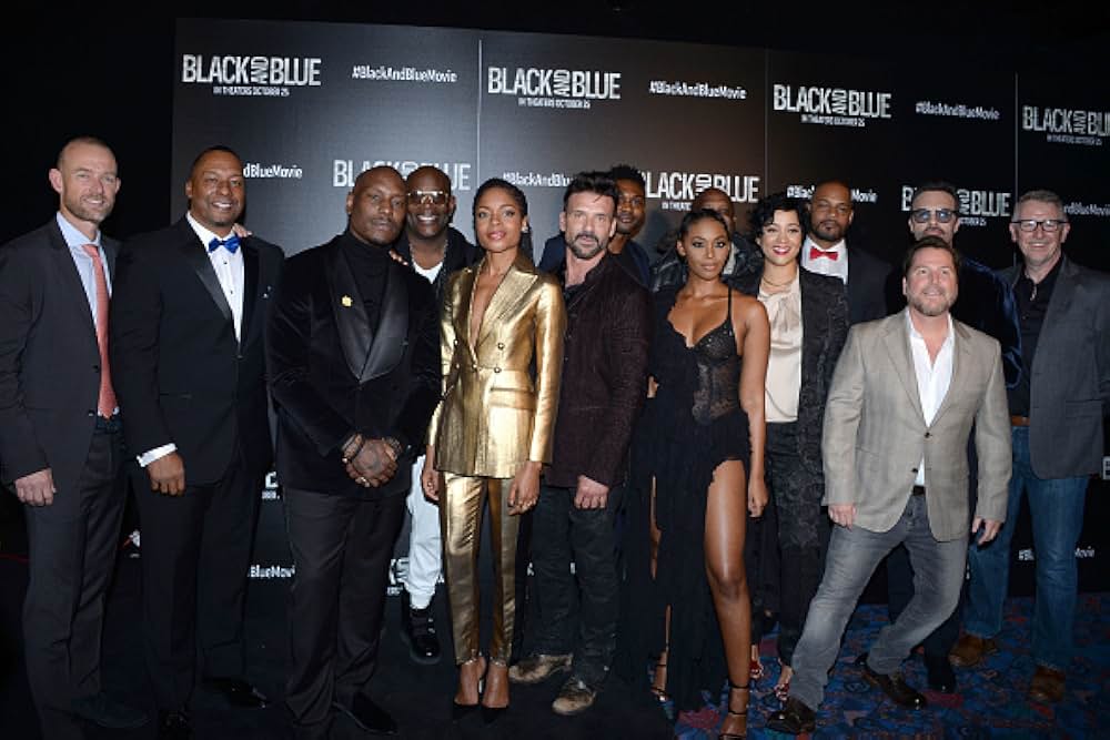 ブラック アンド ブルーの画像