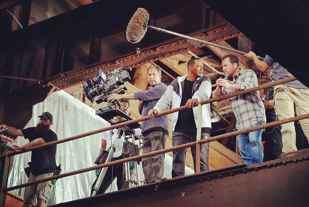 ブラック アンド ブルーの画像