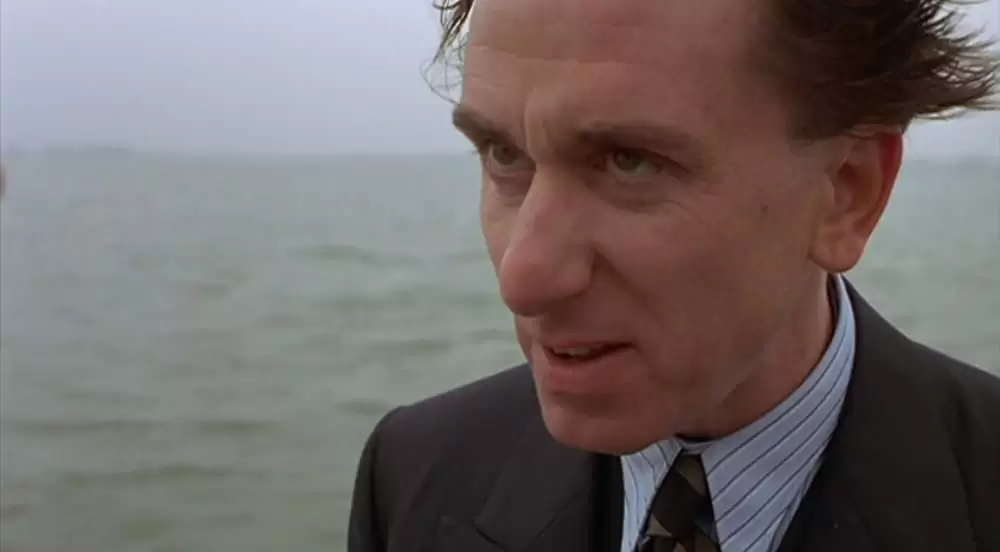 「神に選ばれし無敵の男」ティム・ロスの画像