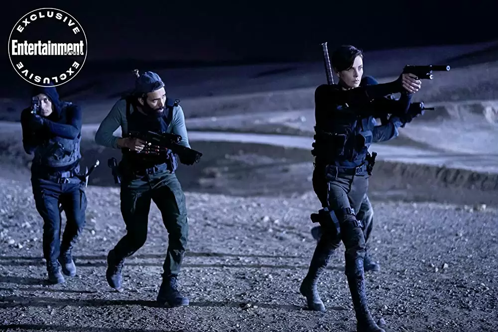 「オールド・ガード」シャーリーズ・セロン & ルカ・マリネッリ & マーワン・ケンザリの画像