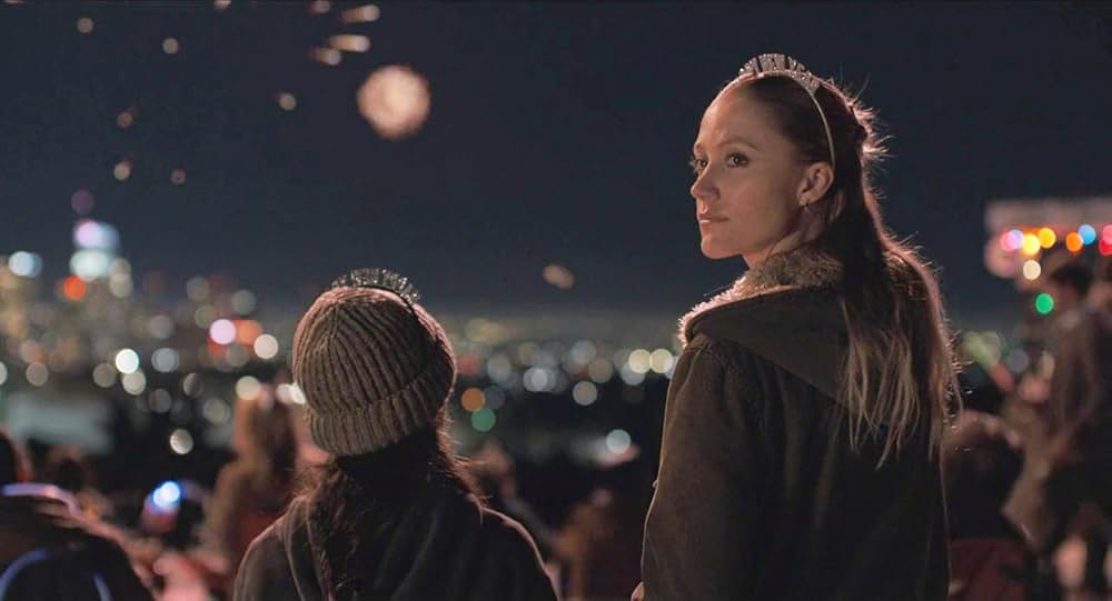 ゆりかごを揺らす手の画像