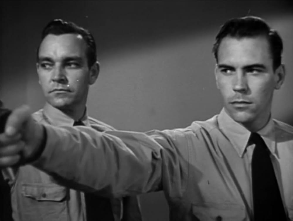 A Gun in His Hand（原題）の画像