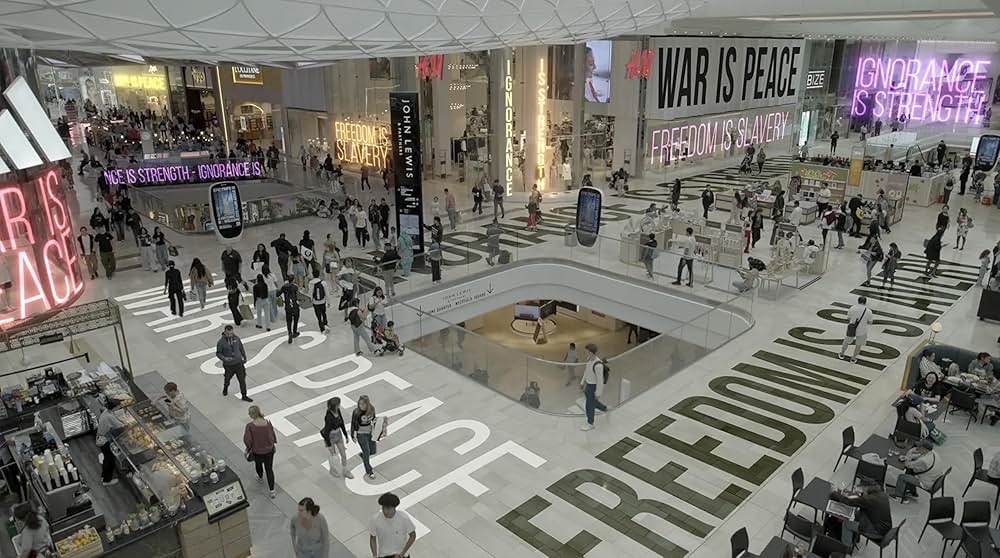 Orwell: 2+2=5（原題）の写真