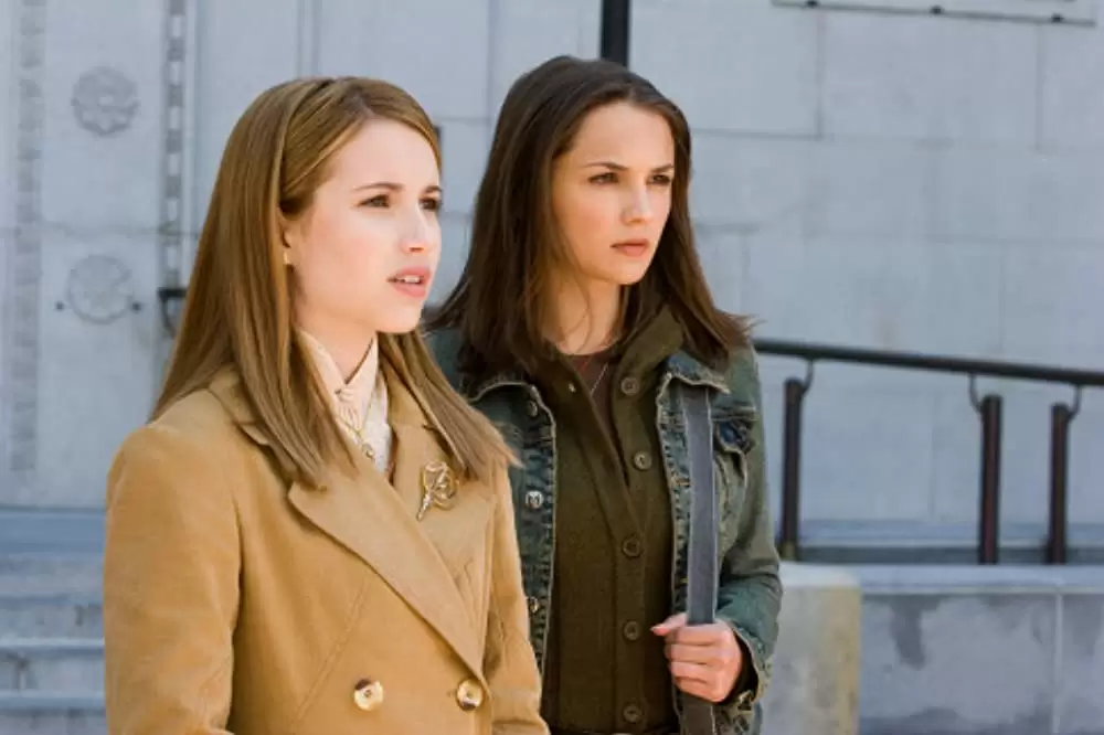 「美少女探偵ナンシー・ドリュー」レイチェル・リー・クック & エマ・ロバーツの画像