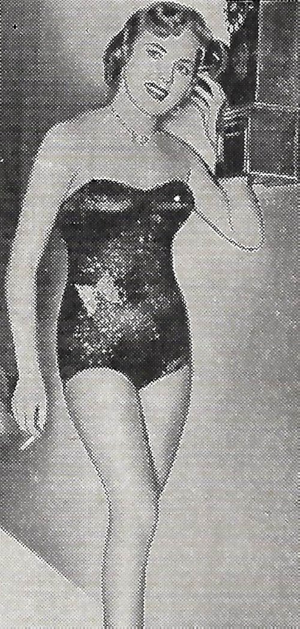 真夏の曲線美の画像