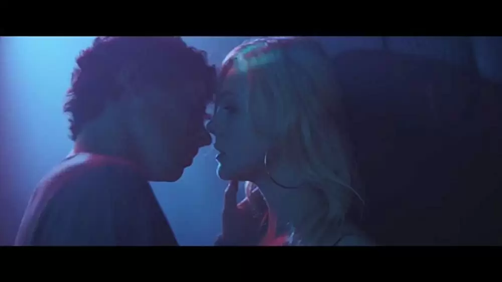 ティーンスピリットの画像