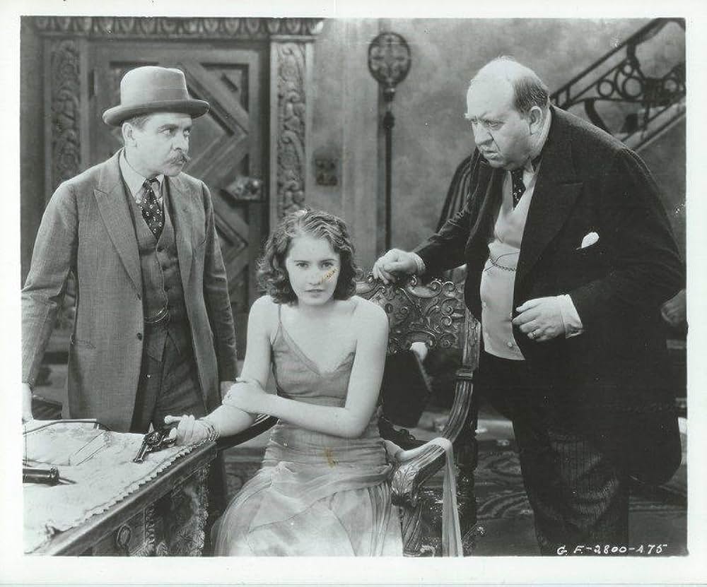 壁の中の声の画像