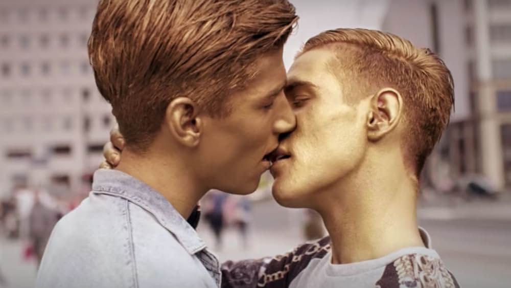 Golden（原題）の画像