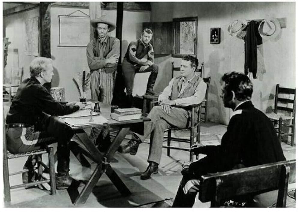 アパッチ峠の闘いの画像